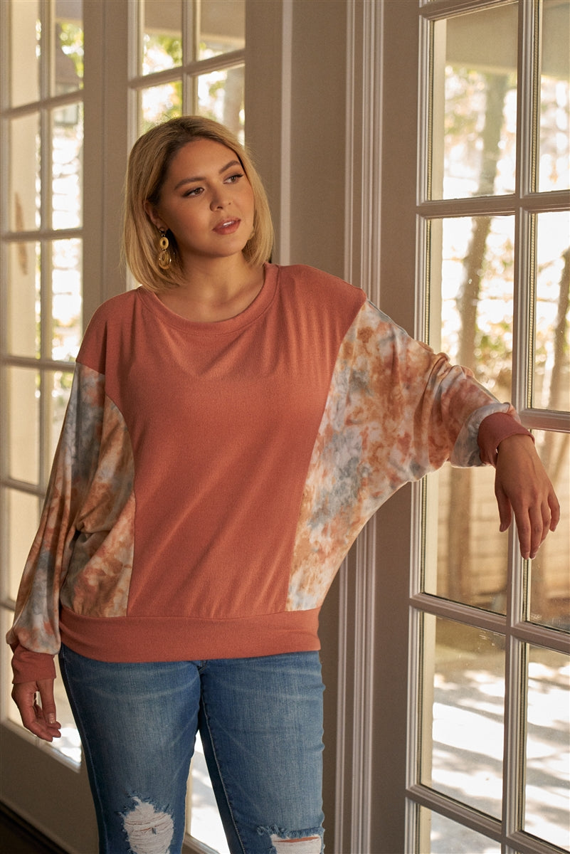 Plus Size Coral Tie-dye Long Sleeve Relaxed Round Neck Top